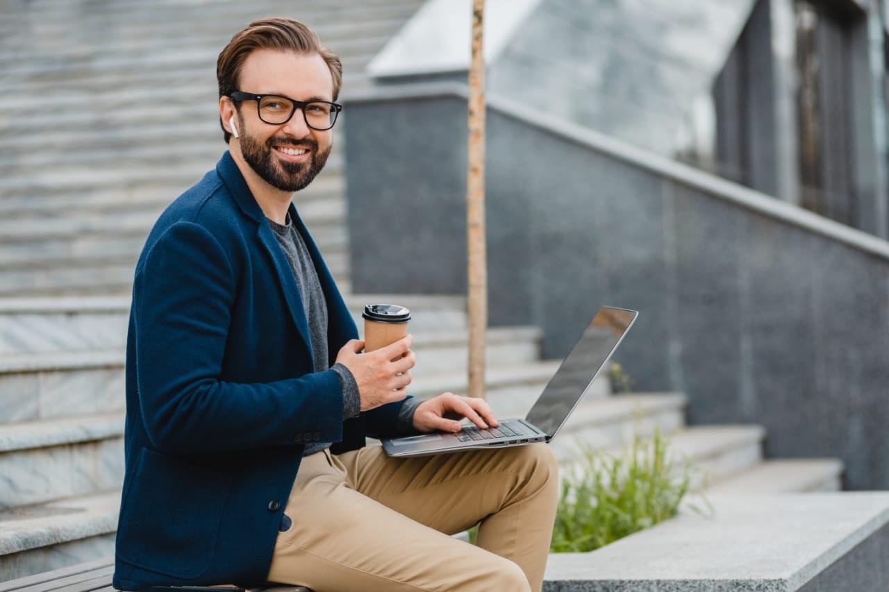 What is freelancing and how does it work